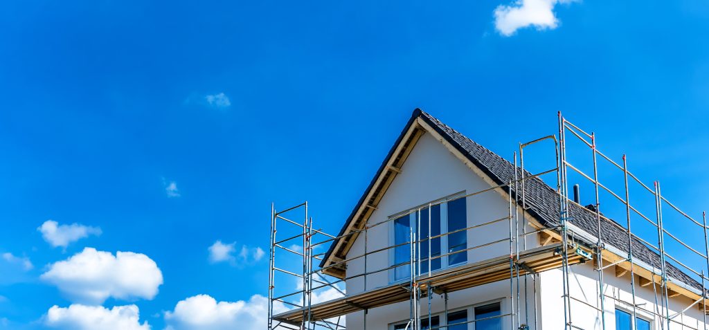 Professional Roof Painters: Protecting and Beautifying Your Roof