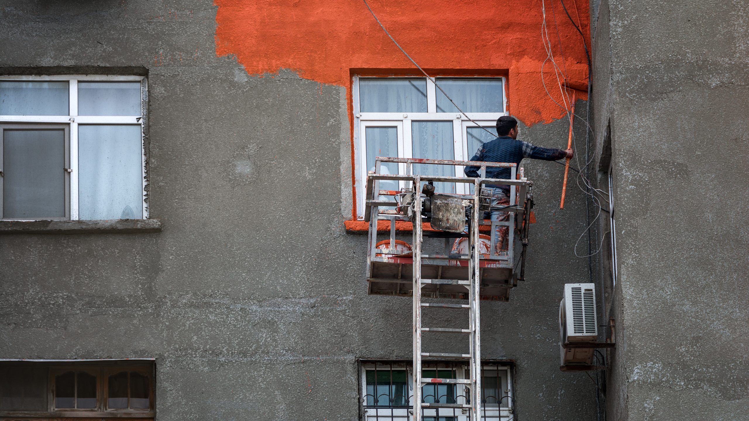 How to Prepare Your Exterior Walls for House Painting in South African Homes