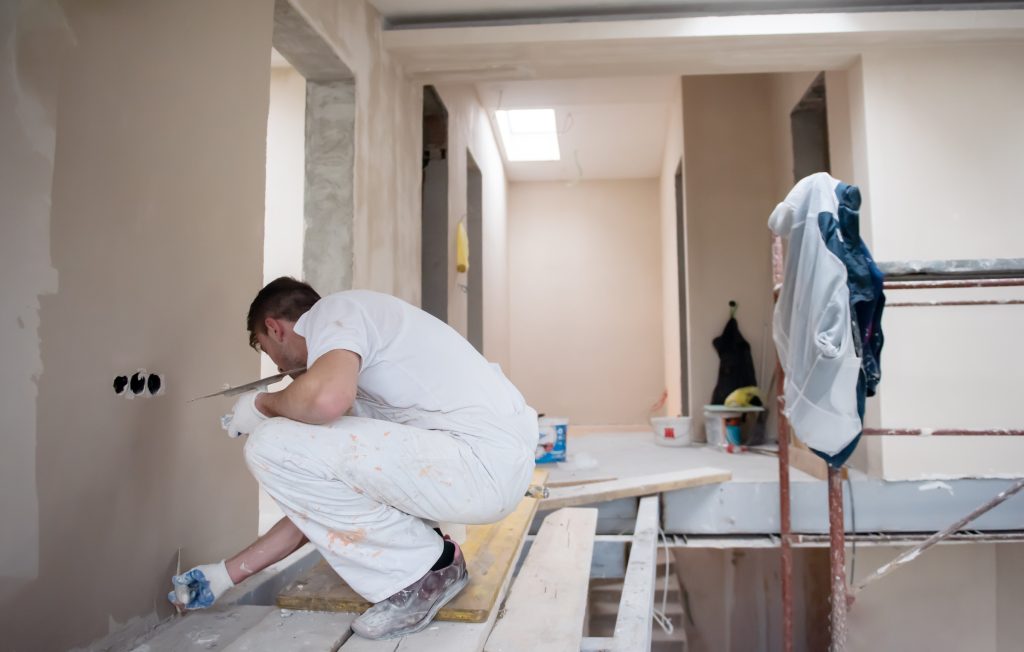 Why Hire Professional Painting Services in Cape Town Over DIY